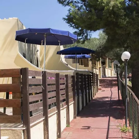 Villaggio Santo Stefano Aldeamento Turístico 3*