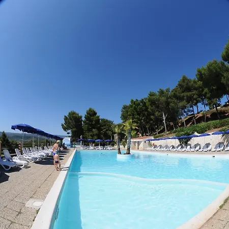 Tatil parkı Villaggio Santo Stefano