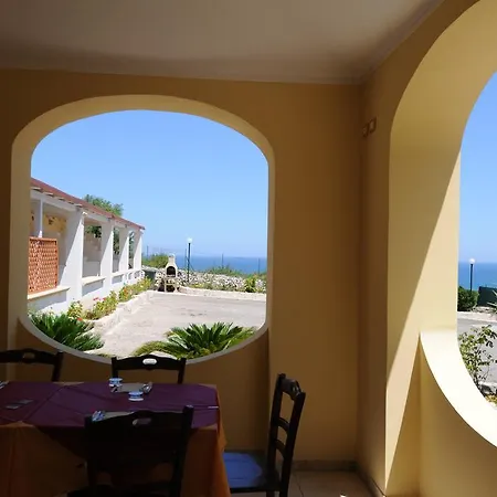 Parco vacanze Villaggio Santo Stefano 3*