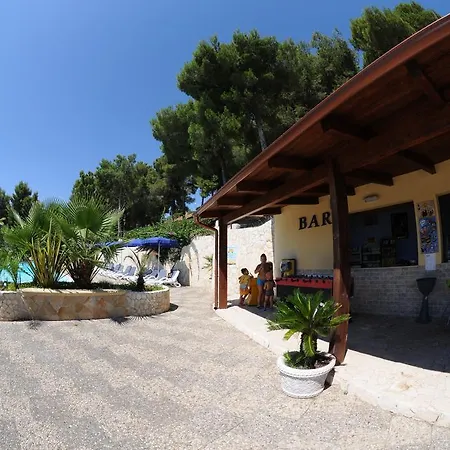 Holiday park Villaggio Santo Stefano 3*